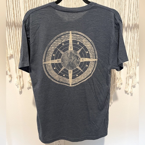 Flomotion Sea Captain Ship Compass Graphic Tee Size M Unisex - Picture 2 of 6